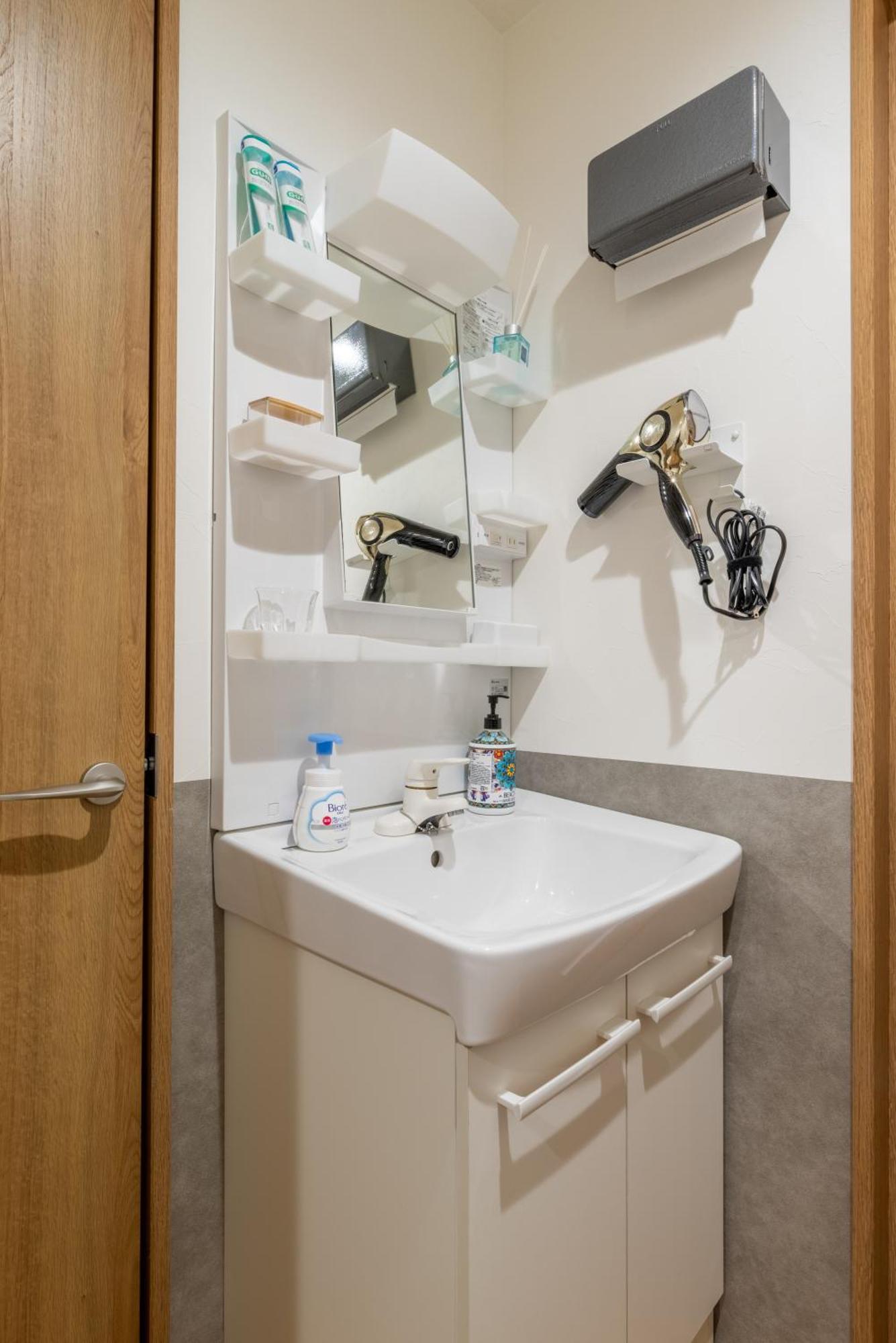 Appartement 梅田まで電車で5分 2024年フルリフォーム 雰囲気の良い商店街を満喫 コンビニとカフェまで徒歩1分 建物3階 à Ōsaka Extérieur photo